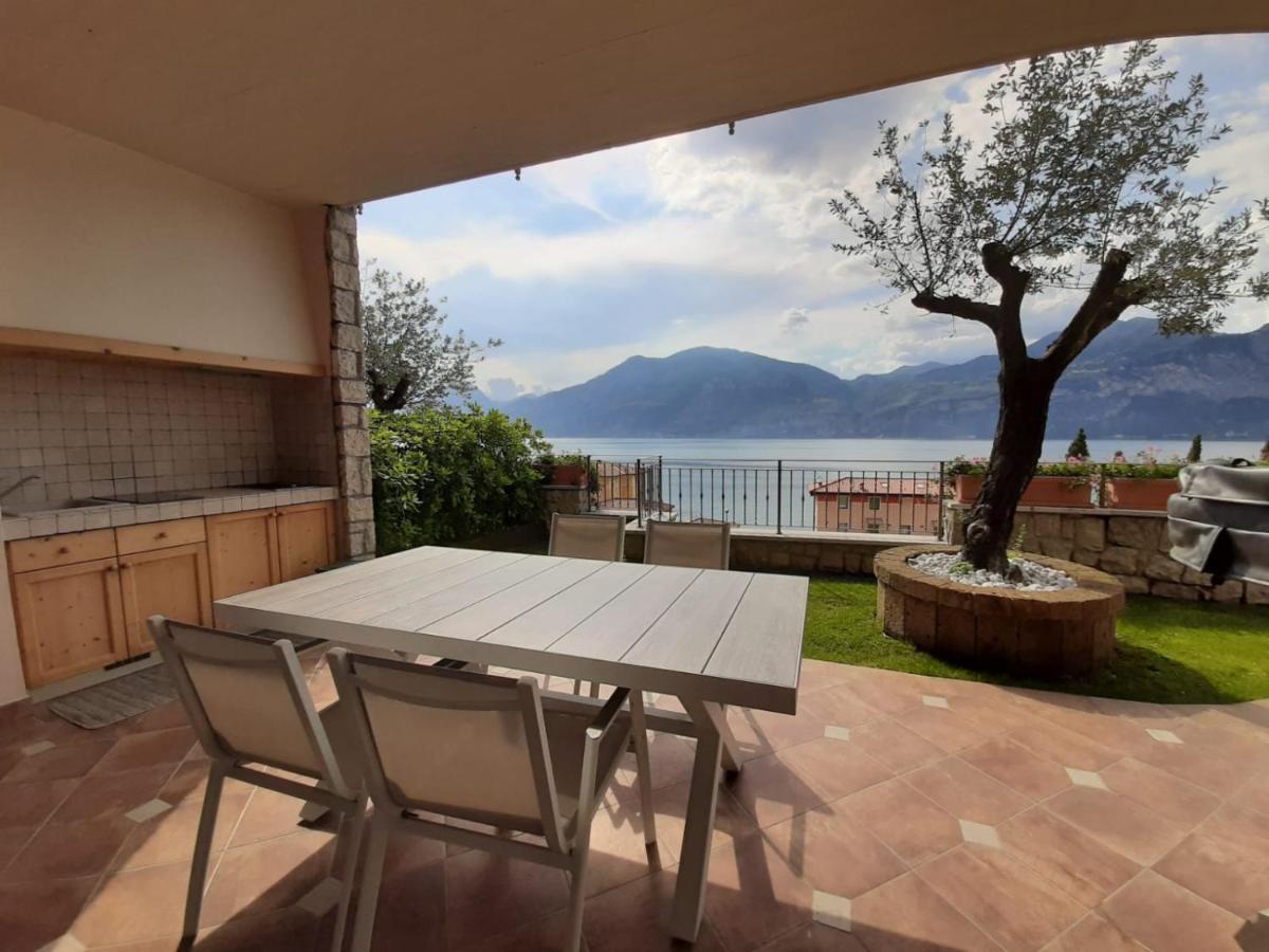 Bmp Apartment Deluxe 1 Jacuzzi Riscaldata Privata Vista Lago Di Garda เบรนโซเน ซูล การ์ดา ภายนอก รูปภาพ