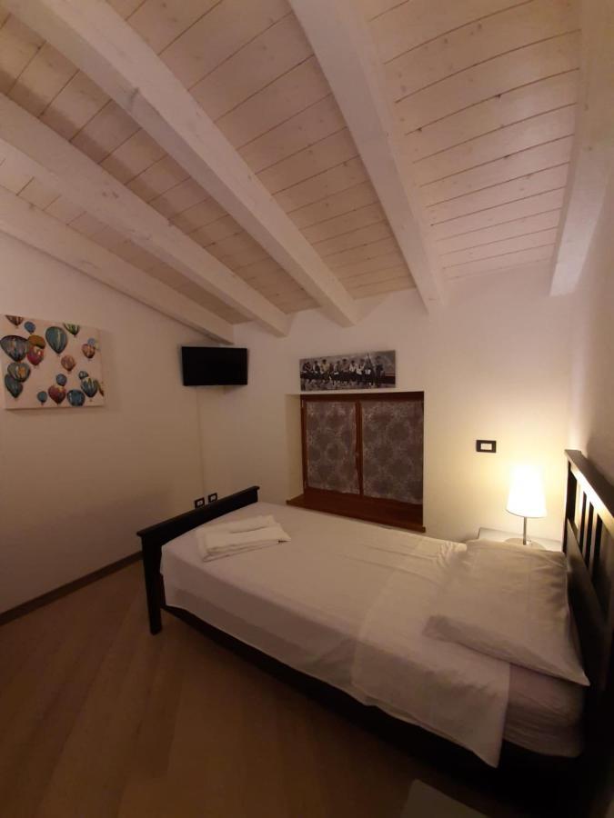 Bmp Apartment Deluxe 1 Jacuzzi Riscaldata Privata Vista Lago Di Garda เบรนโซเน ซูล การ์ดา ภายนอก รูปภาพ