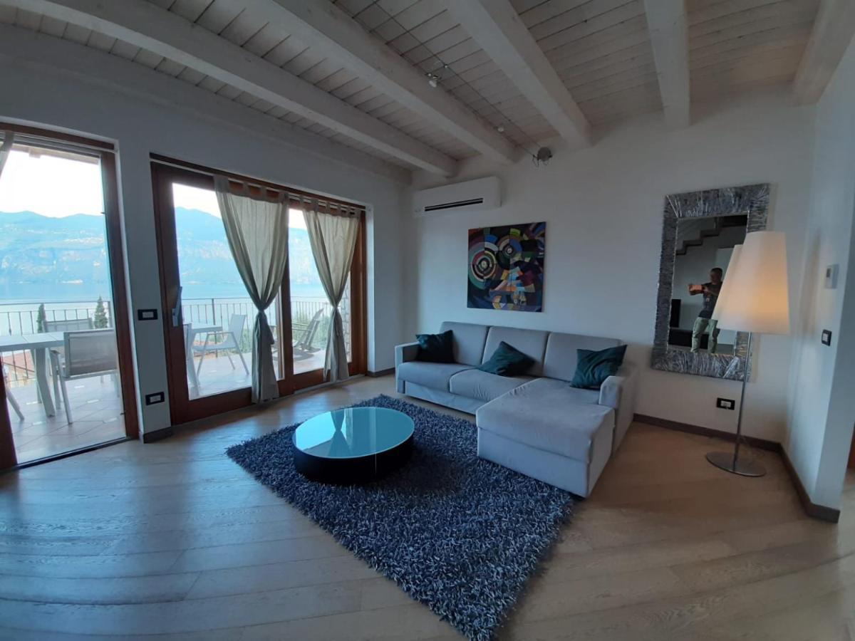 Bmp Apartment Deluxe 1 Jacuzzi Riscaldata Privata Vista Lago Di Garda เบรนโซเน ซูล การ์ดา ภายนอก รูปภาพ