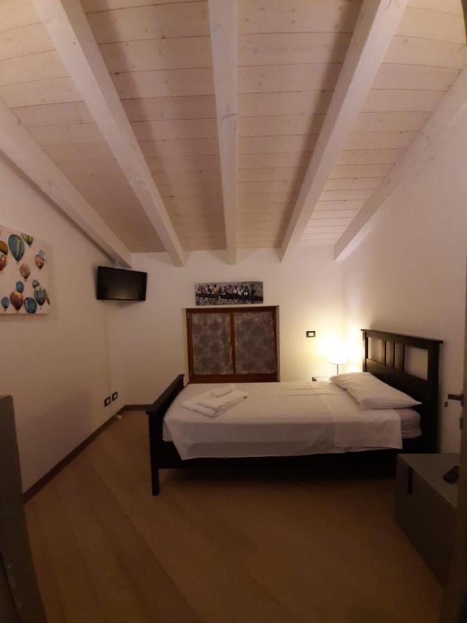 Bmp Apartment Deluxe 1 Jacuzzi Riscaldata Privata Vista Lago Di Garda เบรนโซเน ซูล การ์ดา ภายนอก รูปภาพ